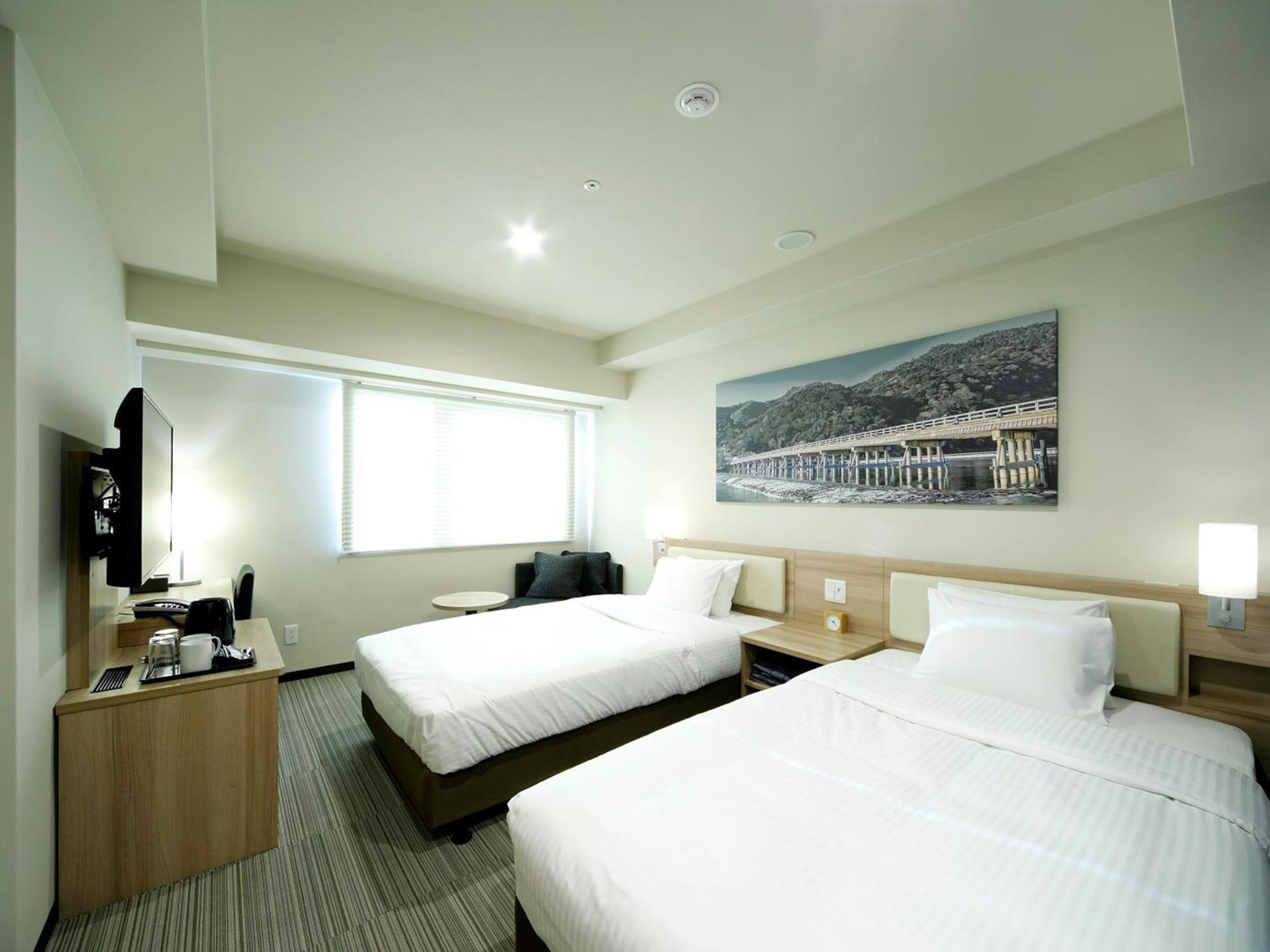 Travelodge Kyoto Shijo Kawaramachi Exterior photo